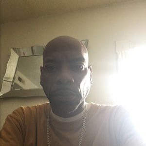 Meet your Posher, Carlos